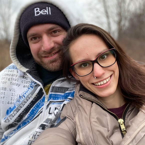 Meet your Posher, Amanda - Picture 1 of 1